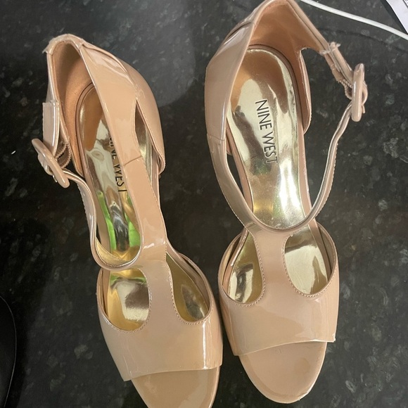 Nine West Tan Suede Block Heel Heels - Picture 1 of 6